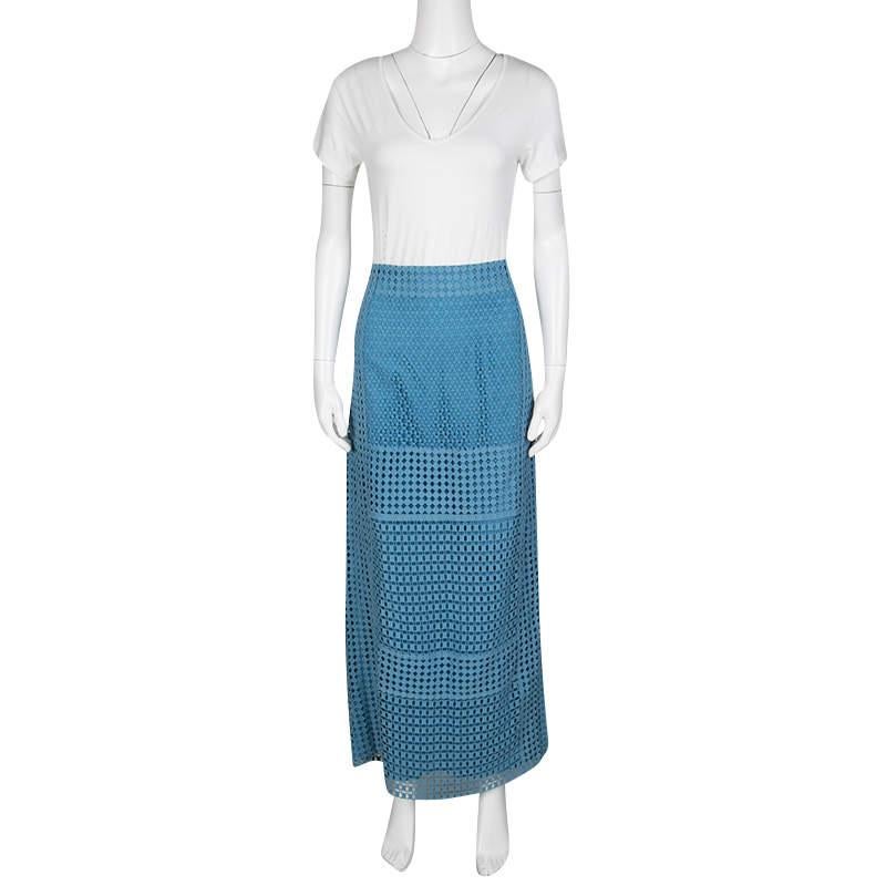 Tory Burch Blue Crescent Guipure Lace Slit Detail Maxi Skirt S In Good Condition For Sale In Dubai, Al Qouz 2