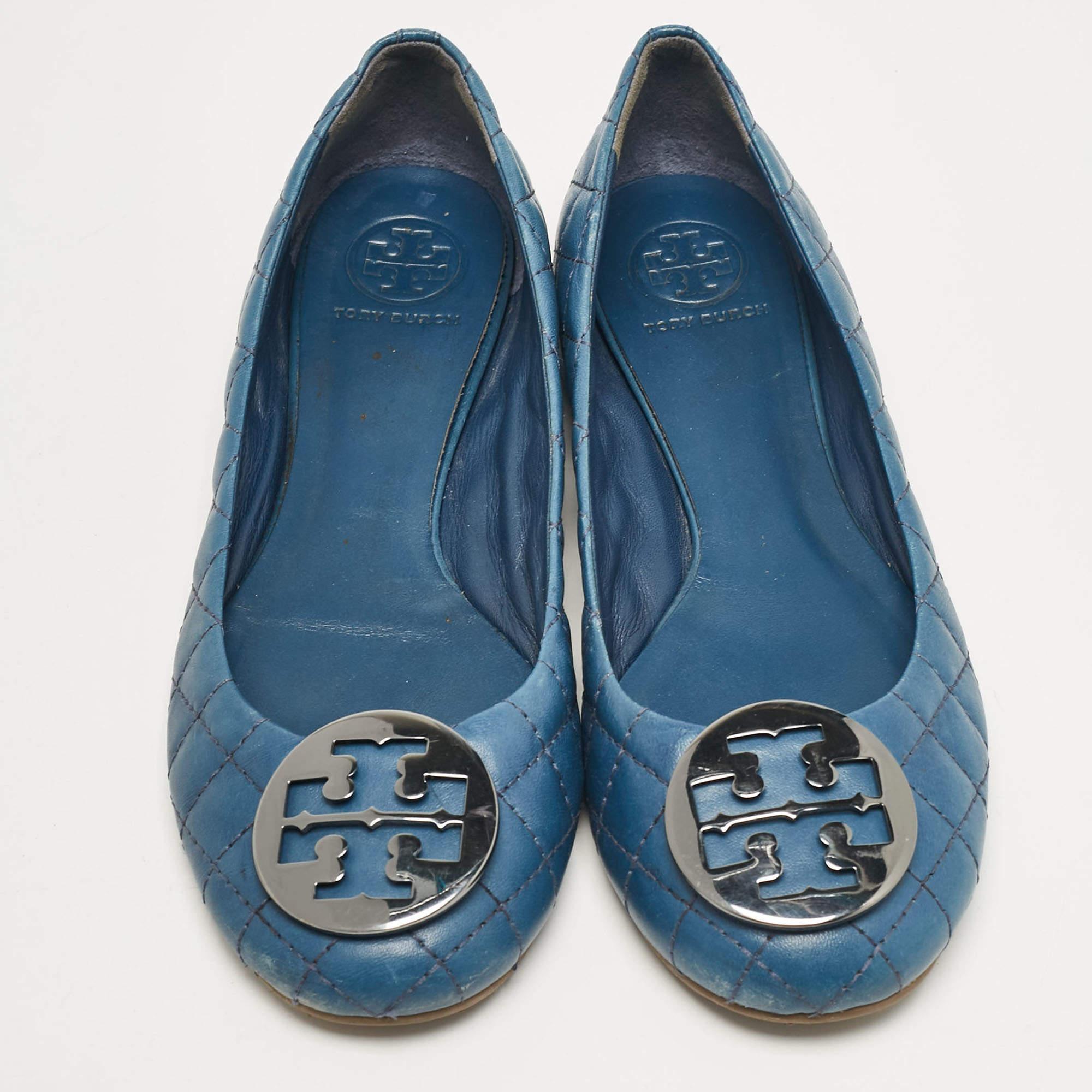 Tory Burch Blue Leather Ballet Flats Size 40 In Fair Condition For Sale In Dubai, Al Qouz 2
