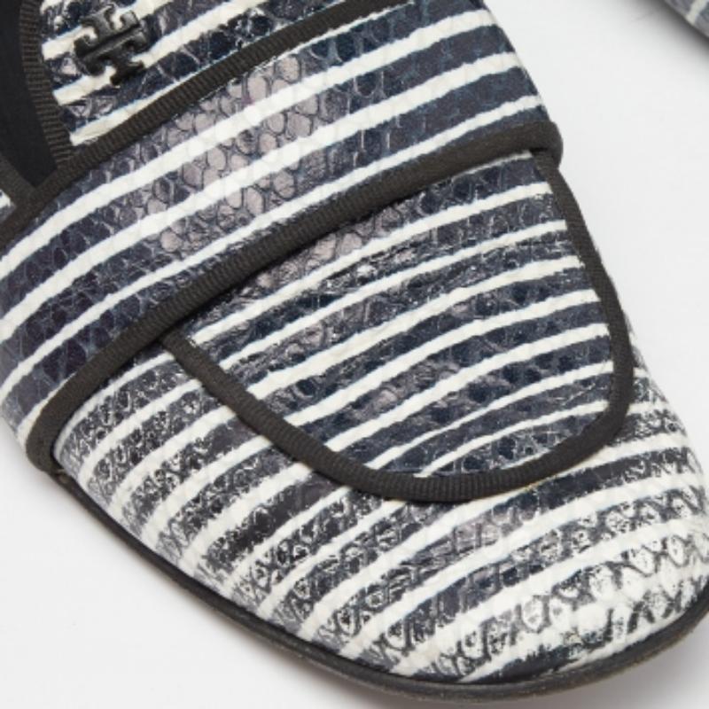 Donna Tory Burch Blue/White Stripe Snakeskin Embossed Leather Slippers Taglia 38 in vendita