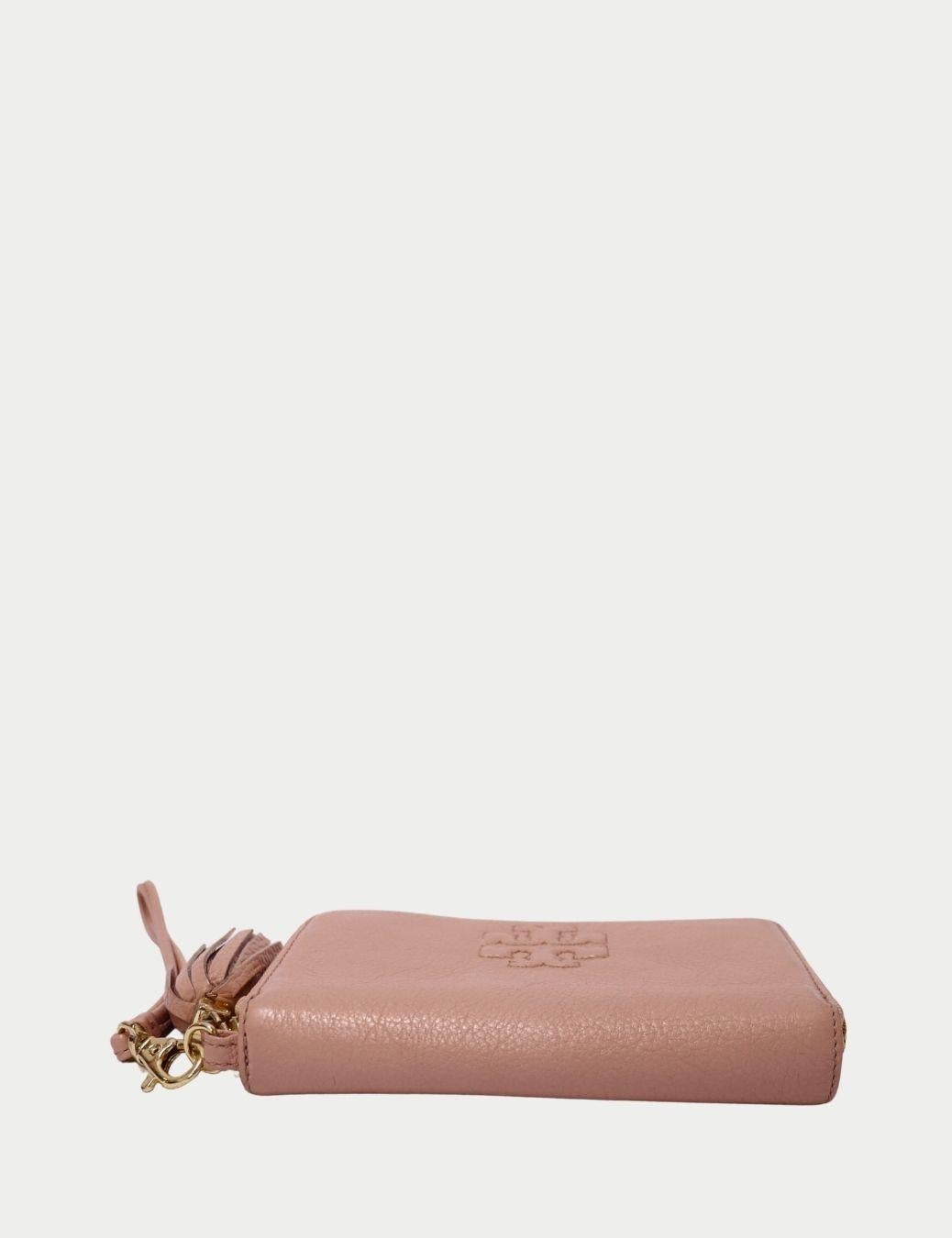 Tory Burch Portefeuille zippé en cuir rose blush Bon état - En vente à Amman, JO
