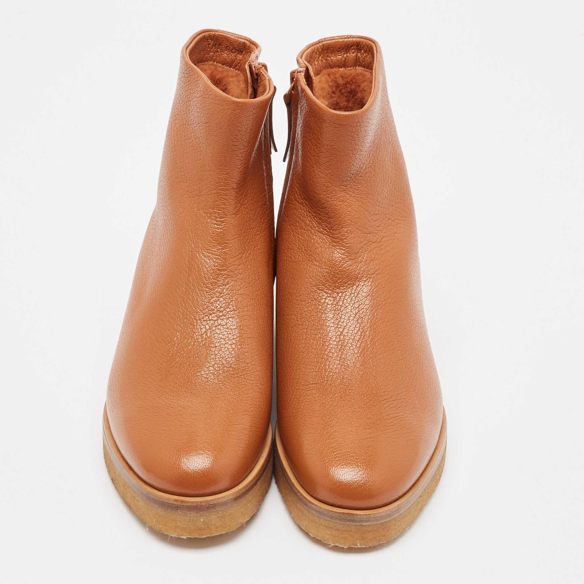 Tory Burch Brown Leather Ankle Length Boots Size 37 In New Condition For Sale In Dubai, Al Qouz 2