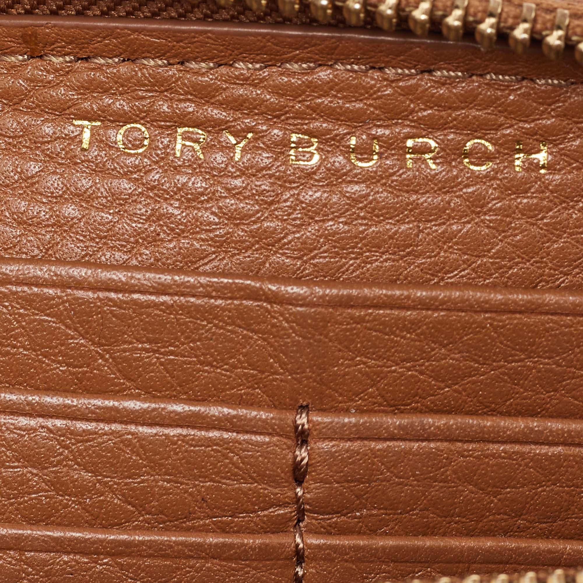 Tory Burch Brown Leather Britten Zip Around Wallet For Sale 4
