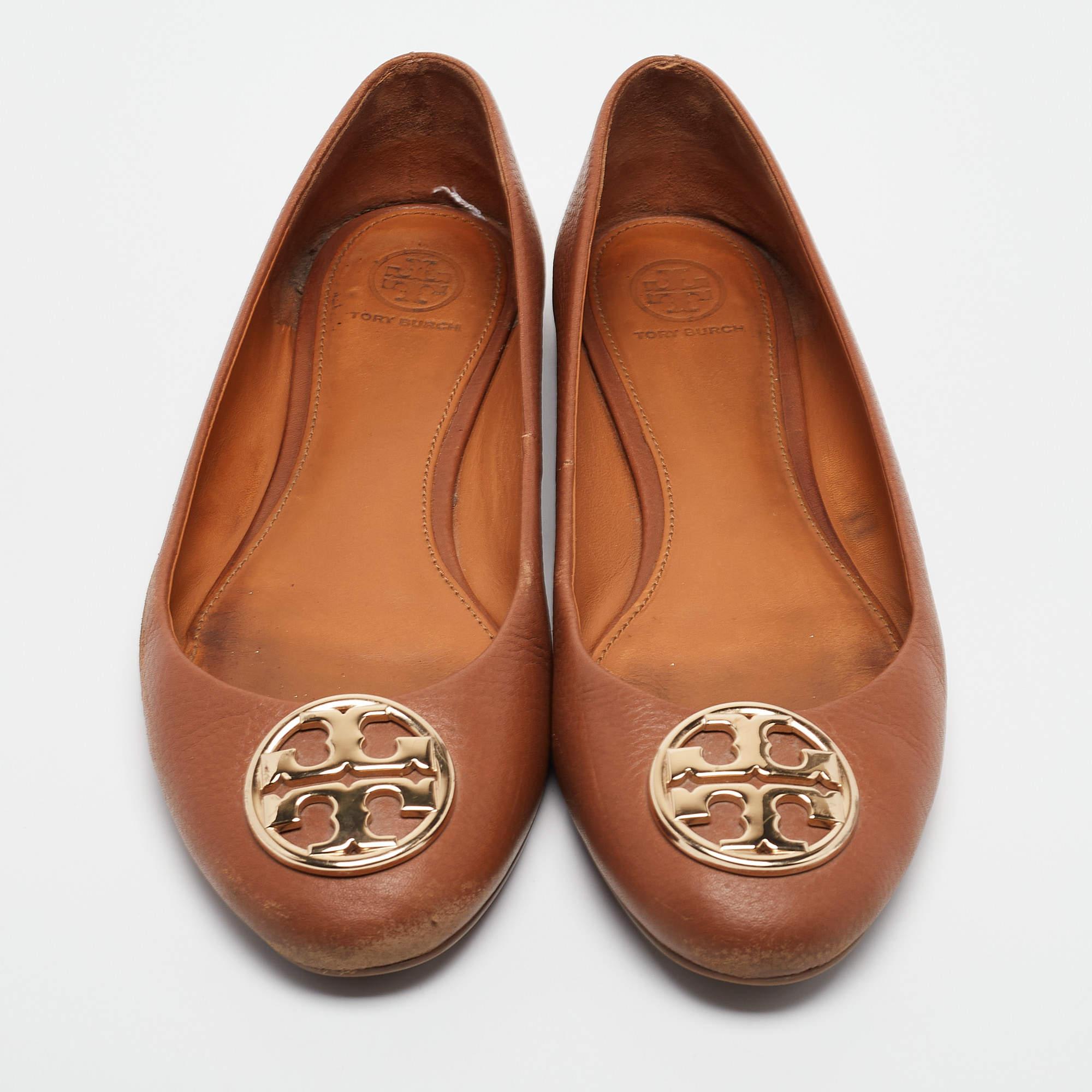 Tory Burch Brown Leather Chelsea Ballet Flats Size 39.5 In Good Condition For Sale In Dubai, Al Qouz 2