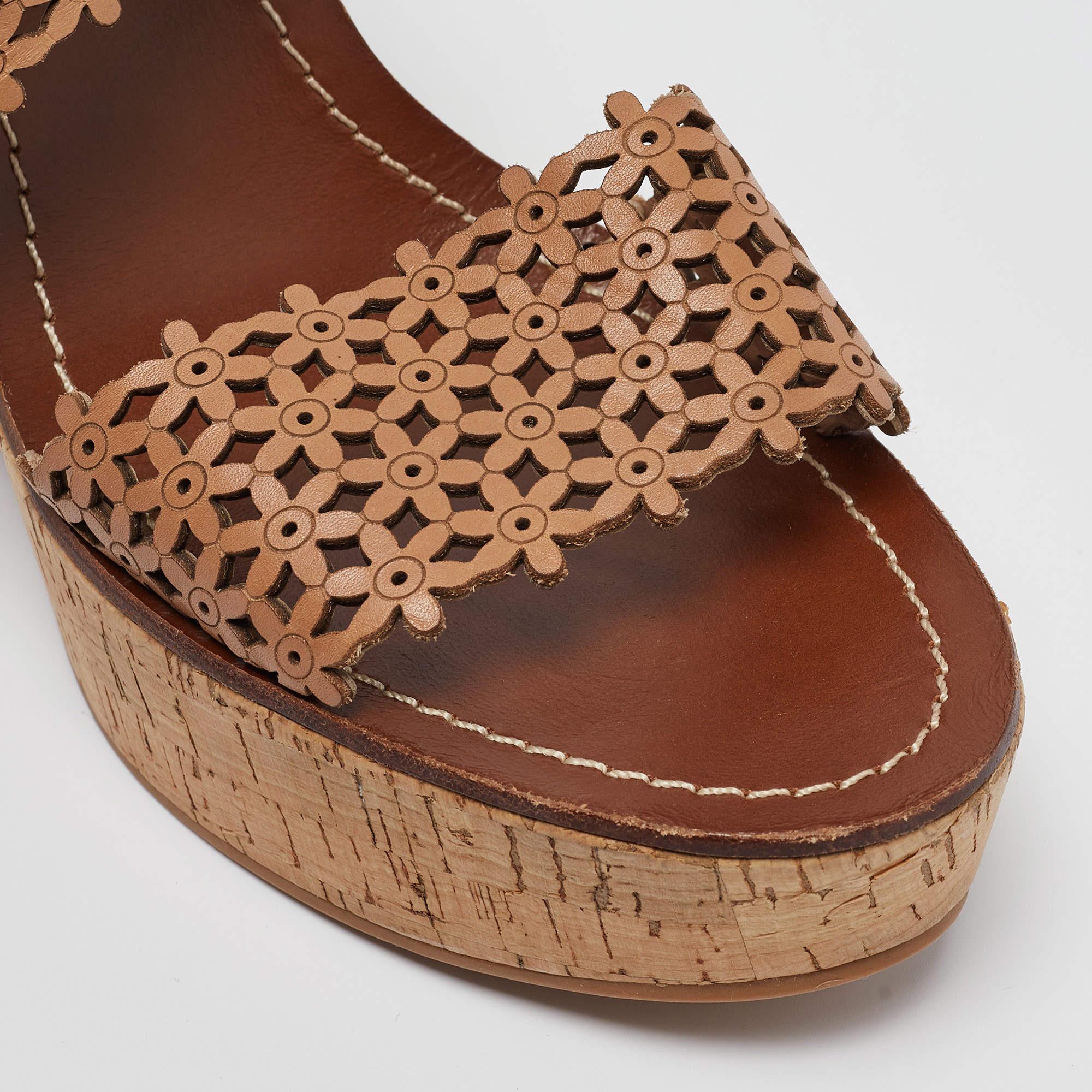 Tory Burch Brown Leather Daisy Wedge Sandals Size 40.5 For Sale 3