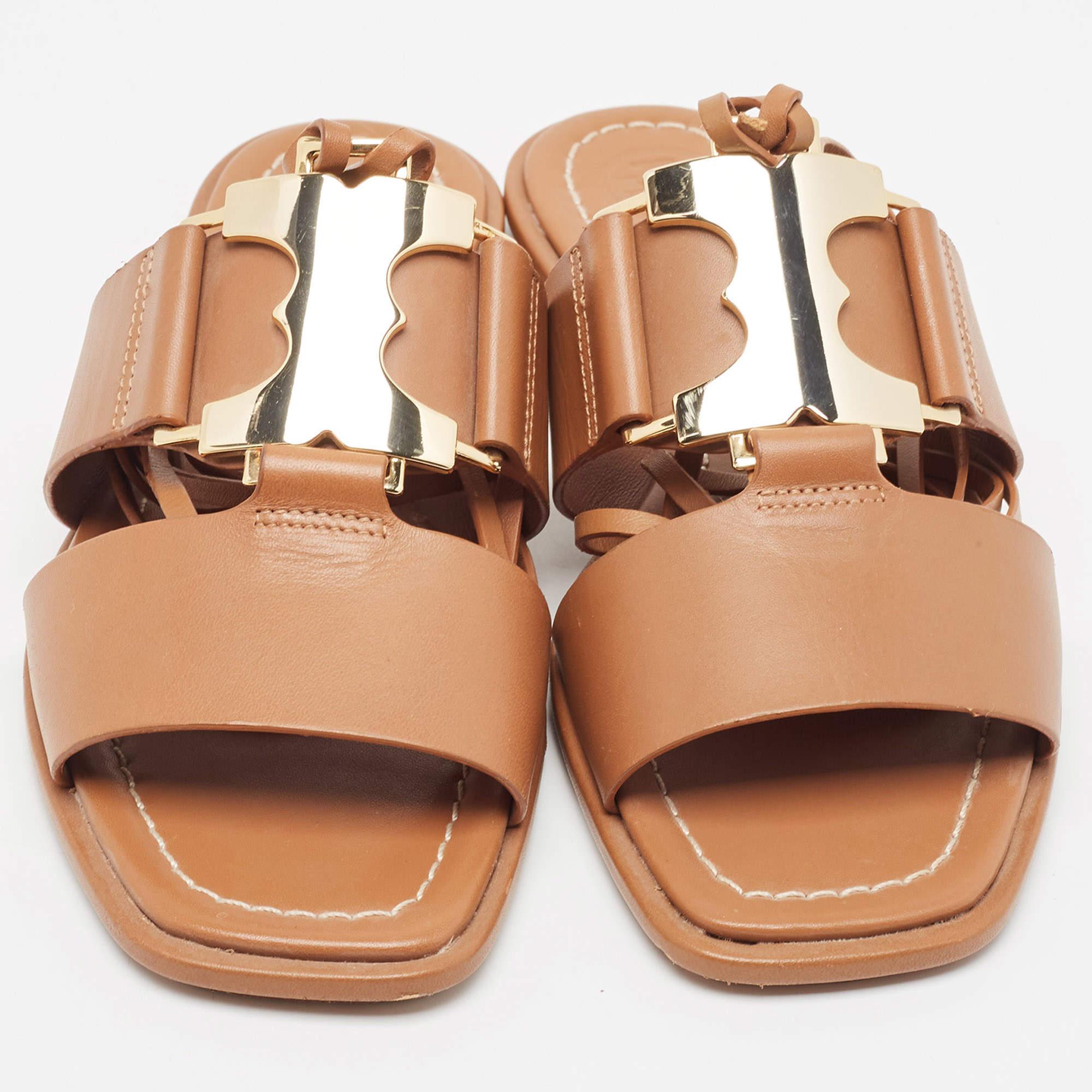 Tory Burch Brown Leather Gemini Link Flat Sandals Size 37.5 In Good Condition For Sale In Dubai, Al Qouz 2