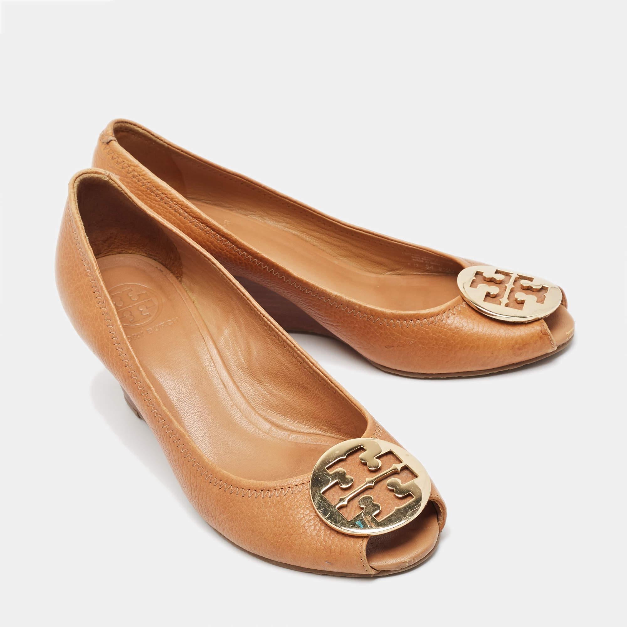 Women's Tory Burch Brown Leather Julianne Peep Toe Wedge Pumps Size 40 For Sale