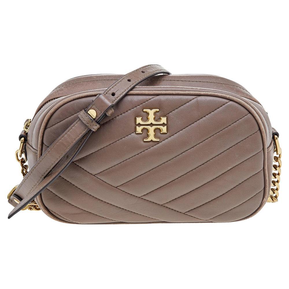 Tory Burch Braun Leder Kira Kamera Crossbody Tasche im Angebot