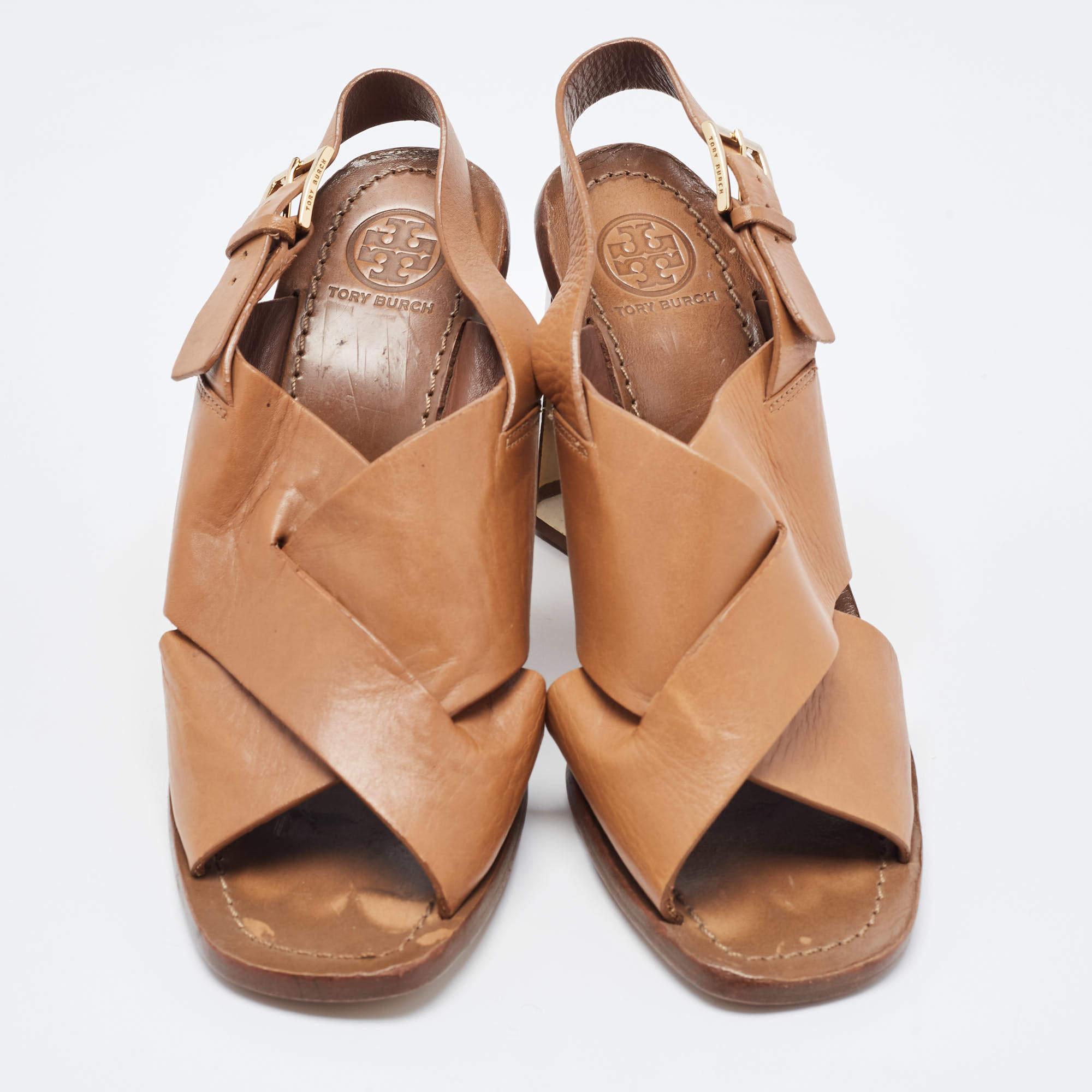 Tory Burch Brown Leather Slingback Sandals Size 38 In Good Condition For Sale In Dubai, Al Qouz 2