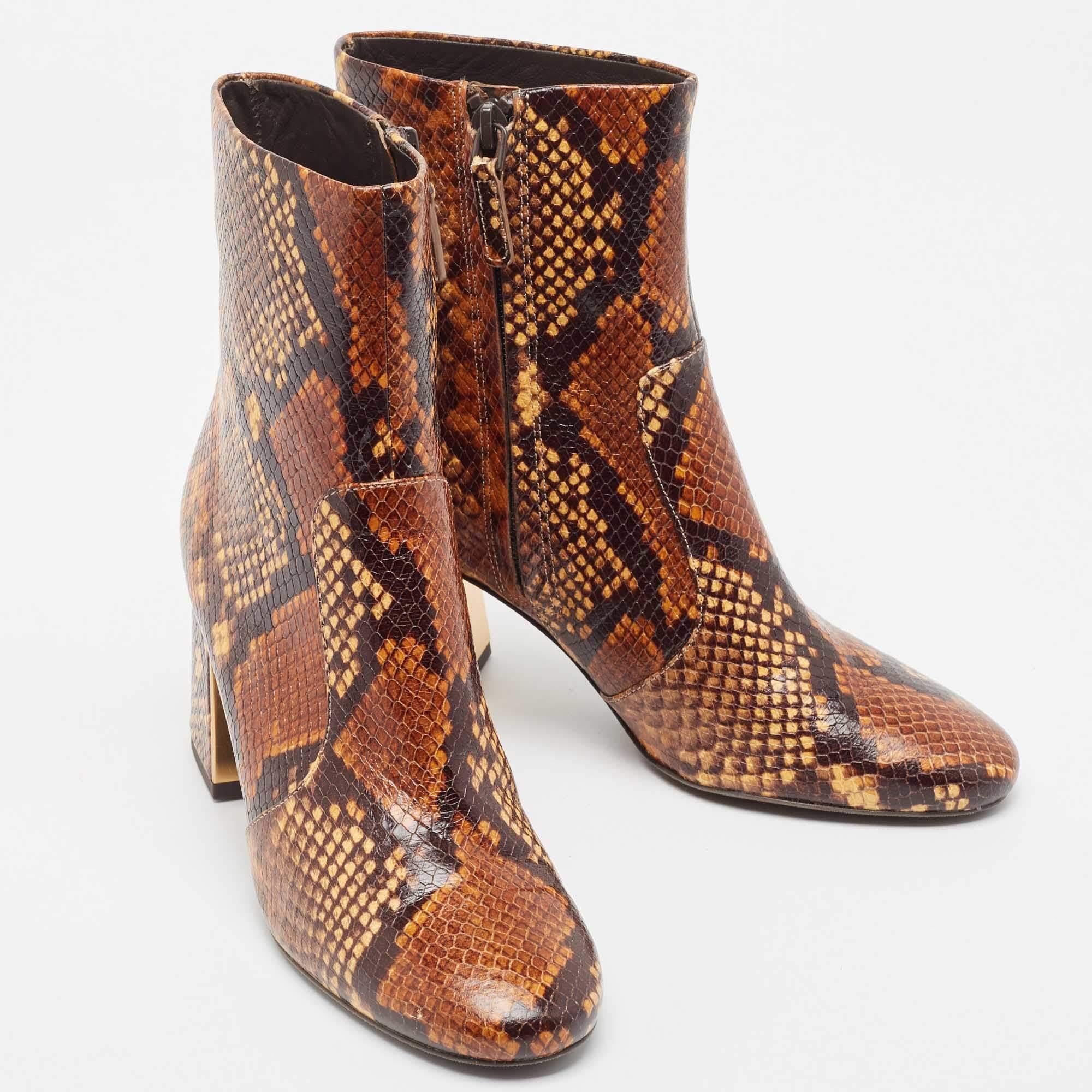 Tory Burch Brown Python Embossed Leather Ankle Boots Size 37.5 In Excellent Condition In Dubai, Al Qouz 2