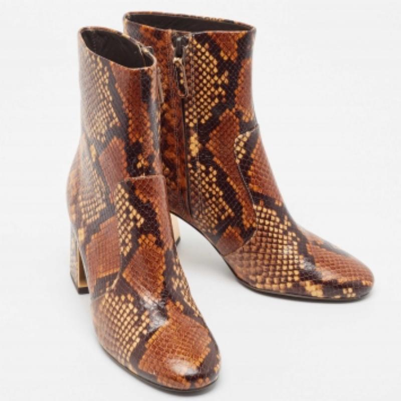 Tory Burch - Bottines en cuir embossé python Brown - Taille 37.5 Bon état - En vente à Dubai, Al Qouz 2