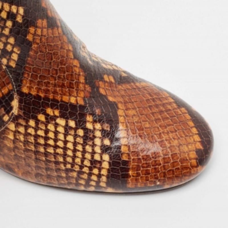 Tory Burch - Bottines en cuir embossé python Brown - Taille 37.5 en vente 3