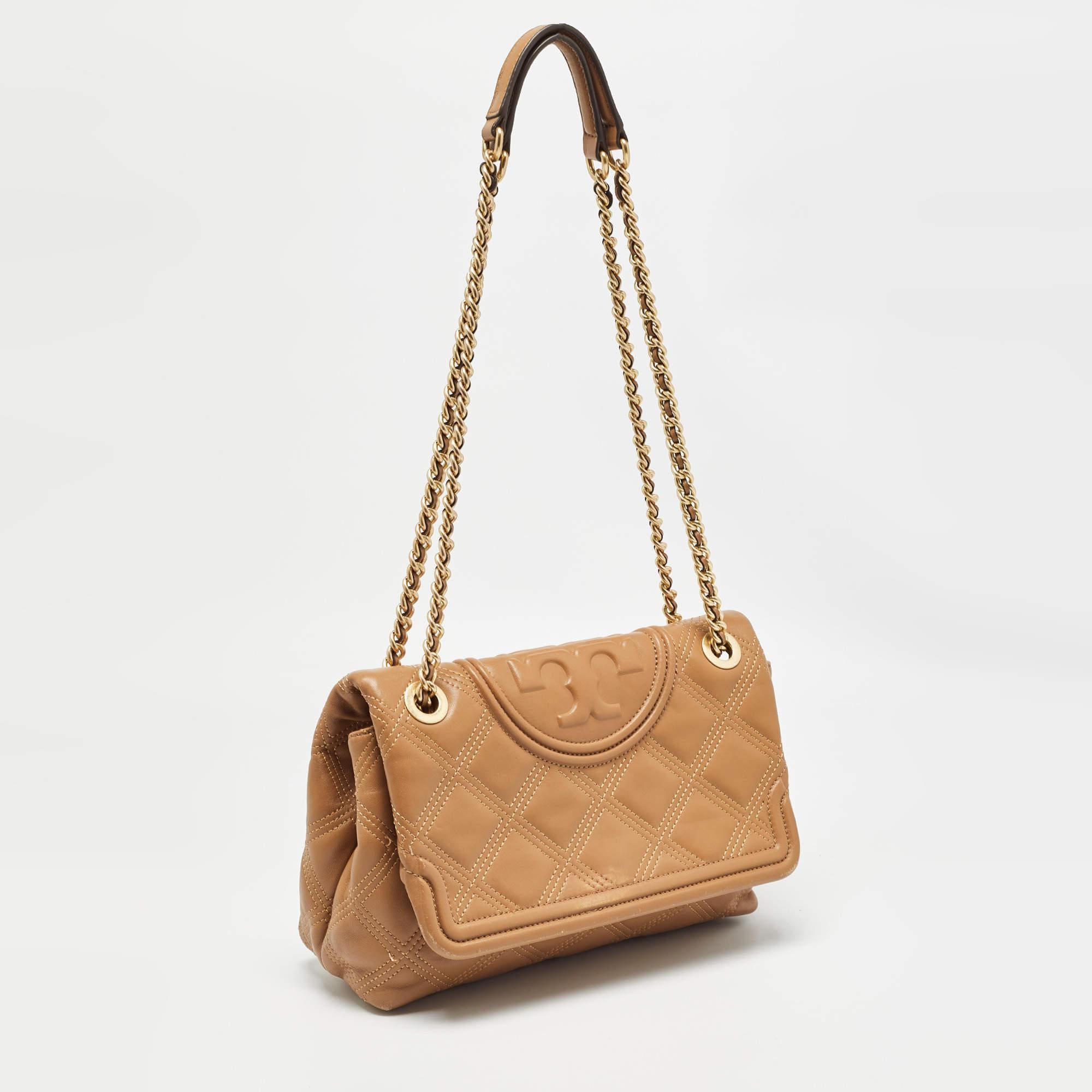 Tory Burch Brown Quilted Leather Fleming Shoulder Bag In Good Condition In Dubai, Al Qouz 2