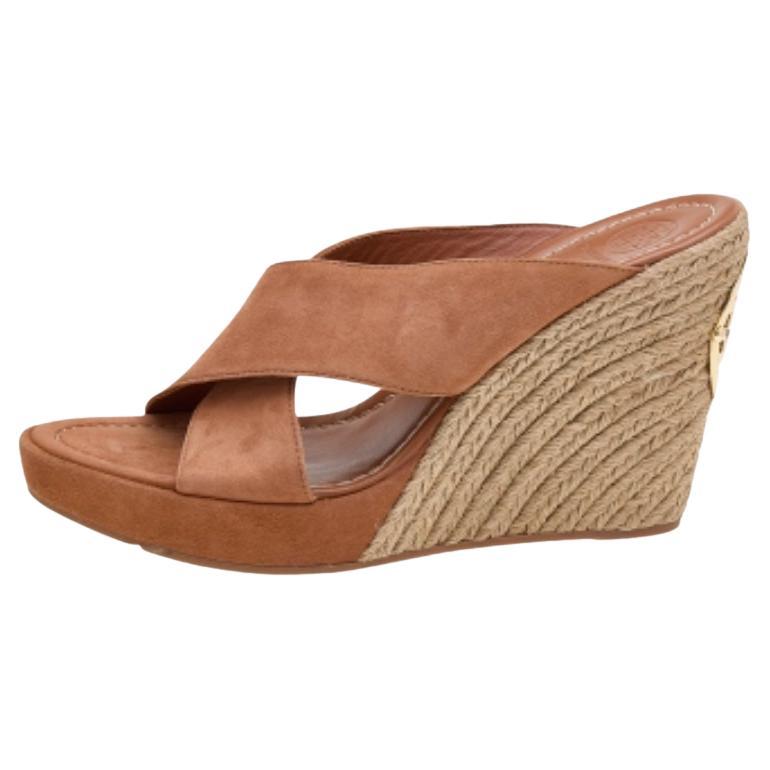 Tory Burch Brown Suede Criss Cross Wedge Platform Slide Sandals Size 39.5 For Sale