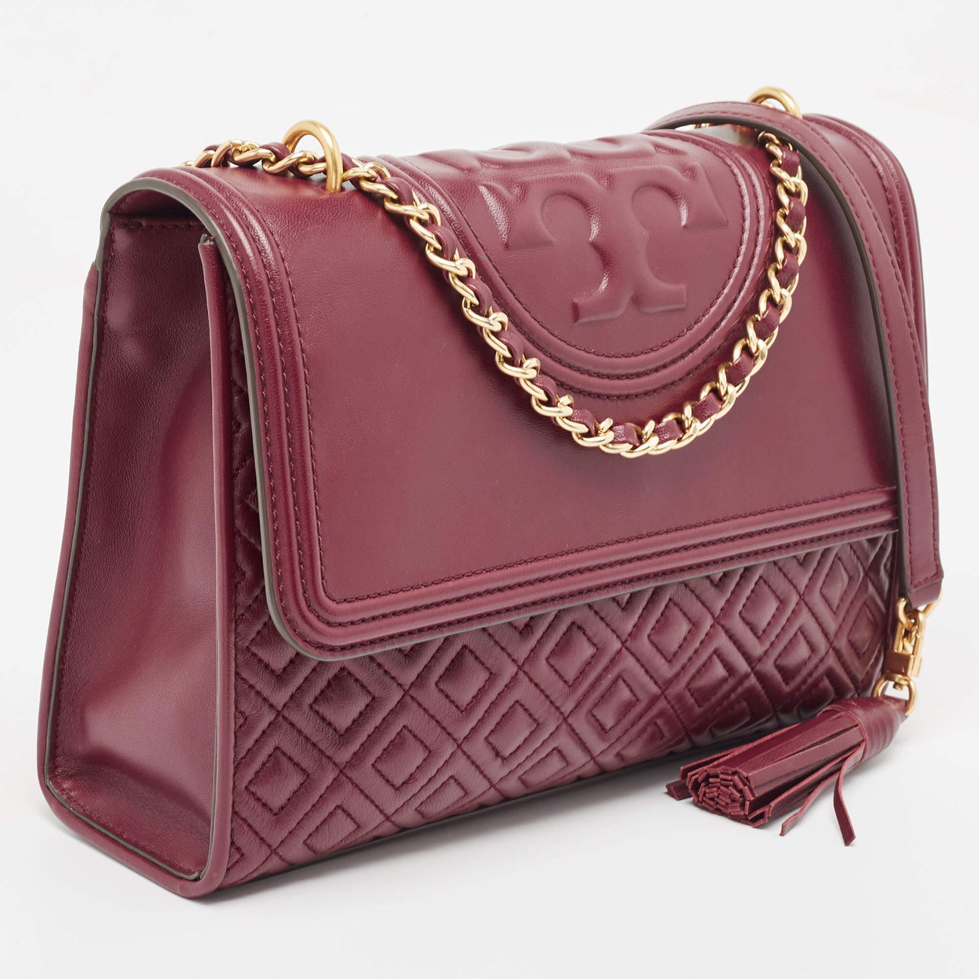 Tory Burch Burgundy Leather Fleming Crossbody Bag In Excellent Condition For Sale In Dubai, Al Qouz 2