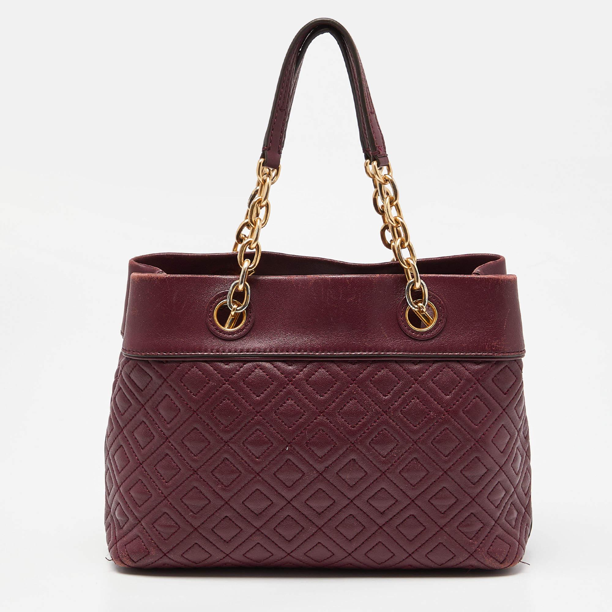 Tory Burch Burgundy Quilted Leather Fleming Satchel In Good Condition For Sale In Dubai, Al Qouz 2