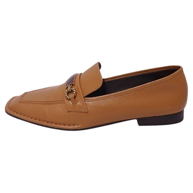 Tory Burch Camel Leder Loafers mit Gold Logo Hardware - EU 39 im Angebot