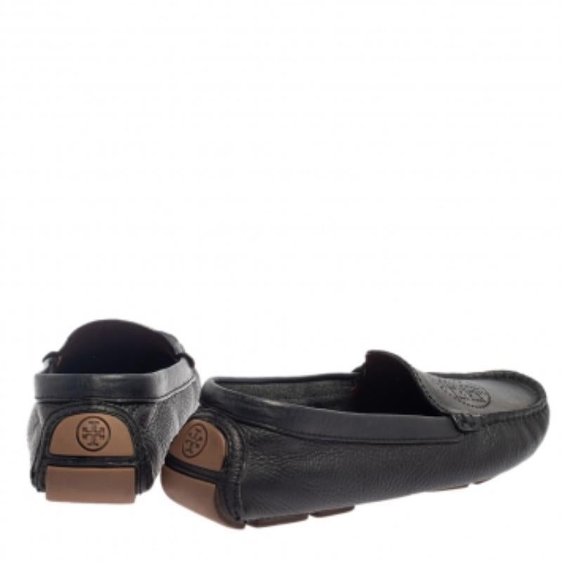 Tory Burch Dark Blue Leather Slip On Loafers Size 37.5 For Sale 2