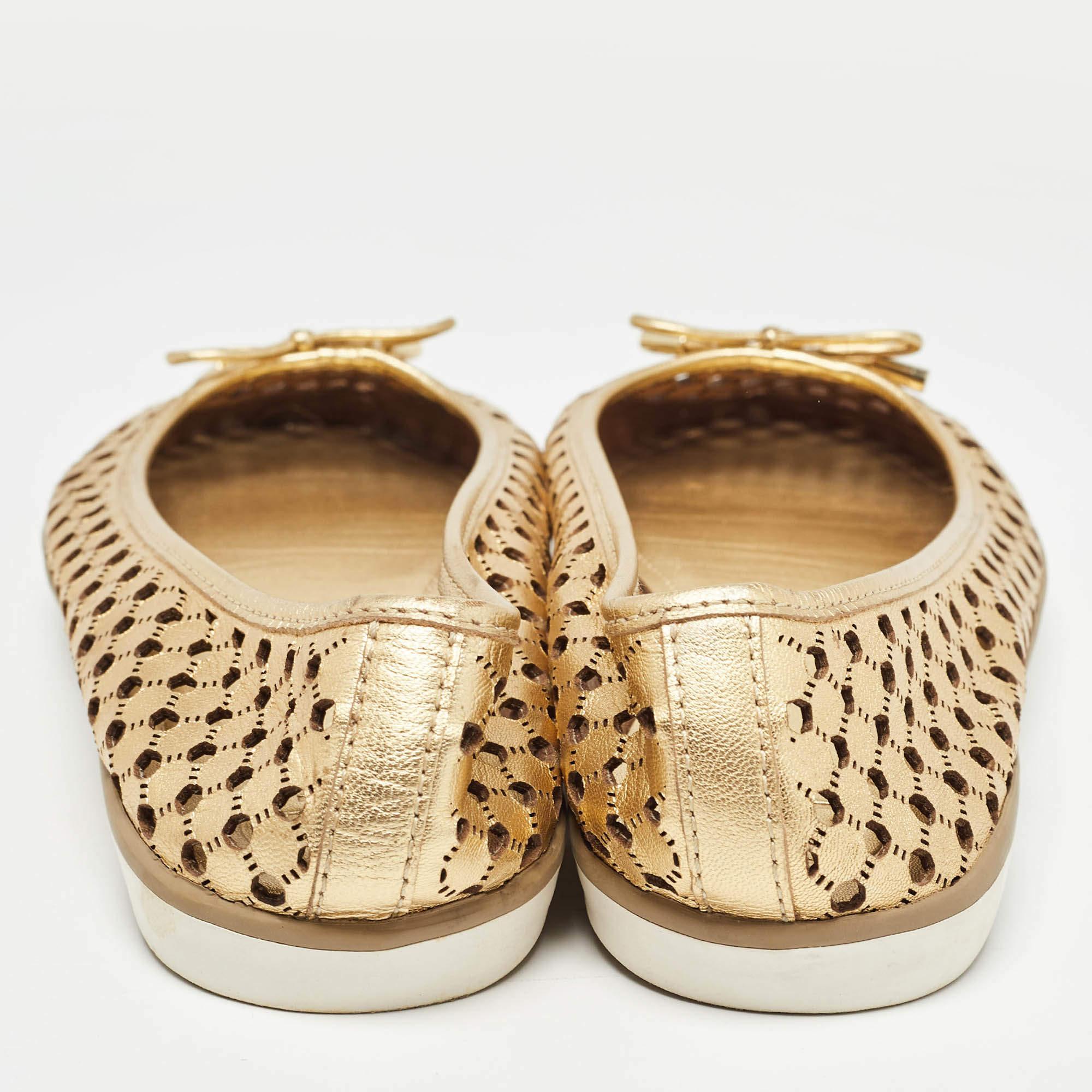Tory Burch Gold Leather Cut Out Bow Ballet Flats Size 40.5 For Sale 1