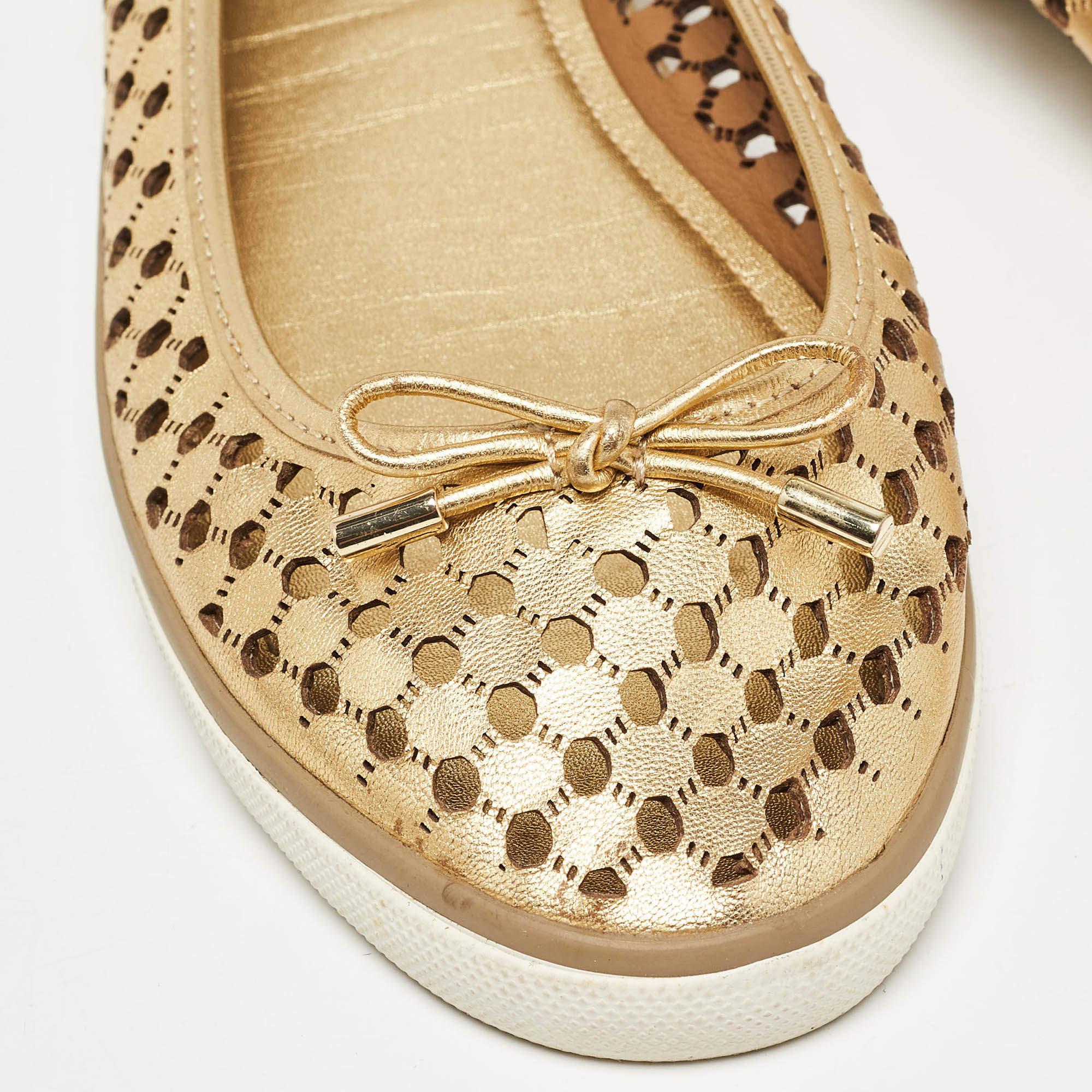 Tory Burch Gold Leather Cut Out Bow Ballet Flats Size 40.5 For Sale 4