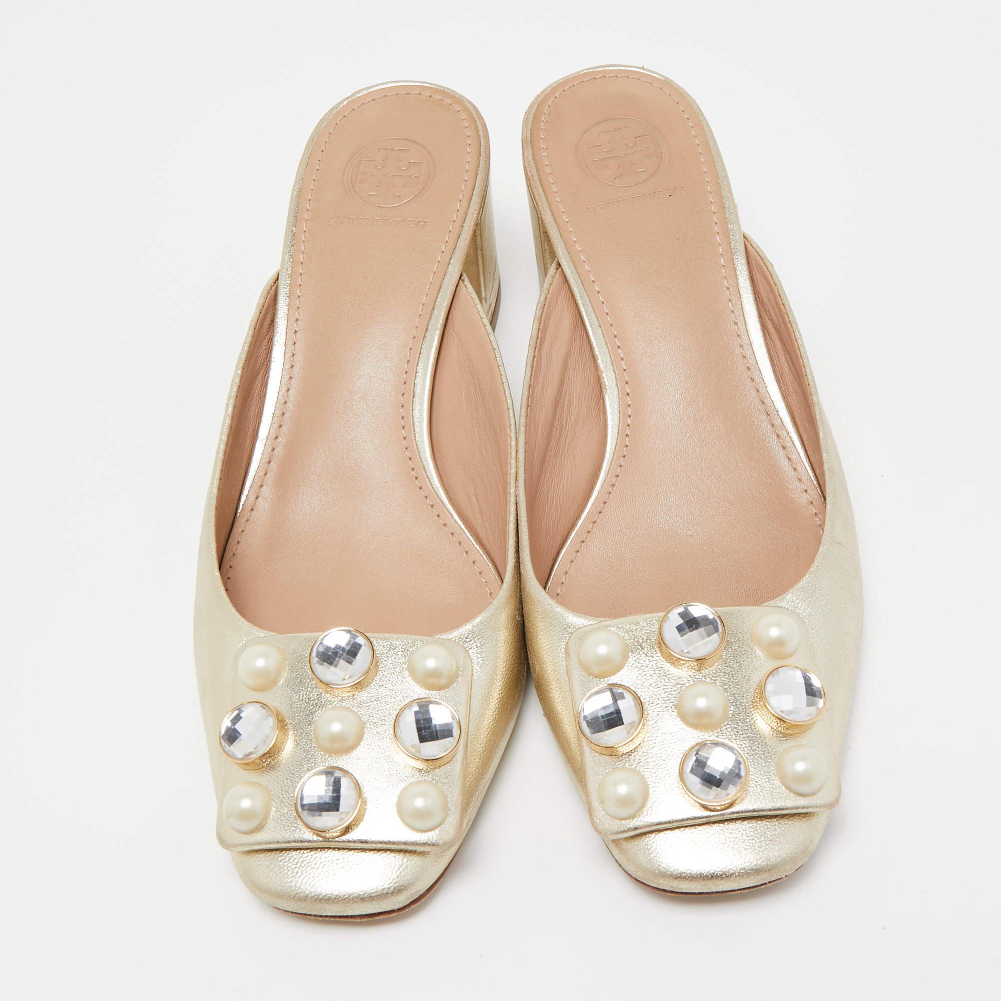Tory Burch Gold Leder Vail Block Heel Pantoletten Größe 37,5 im Zustand „Gut“ im Angebot in Dubai, Al Qouz 2