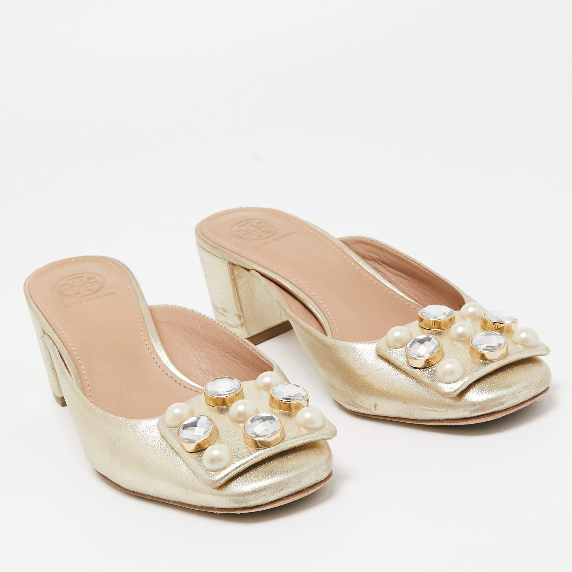 Tory Burch Gold Leder Vail Block Heel Pantoletten Größe 37,5 Damen im Angebot