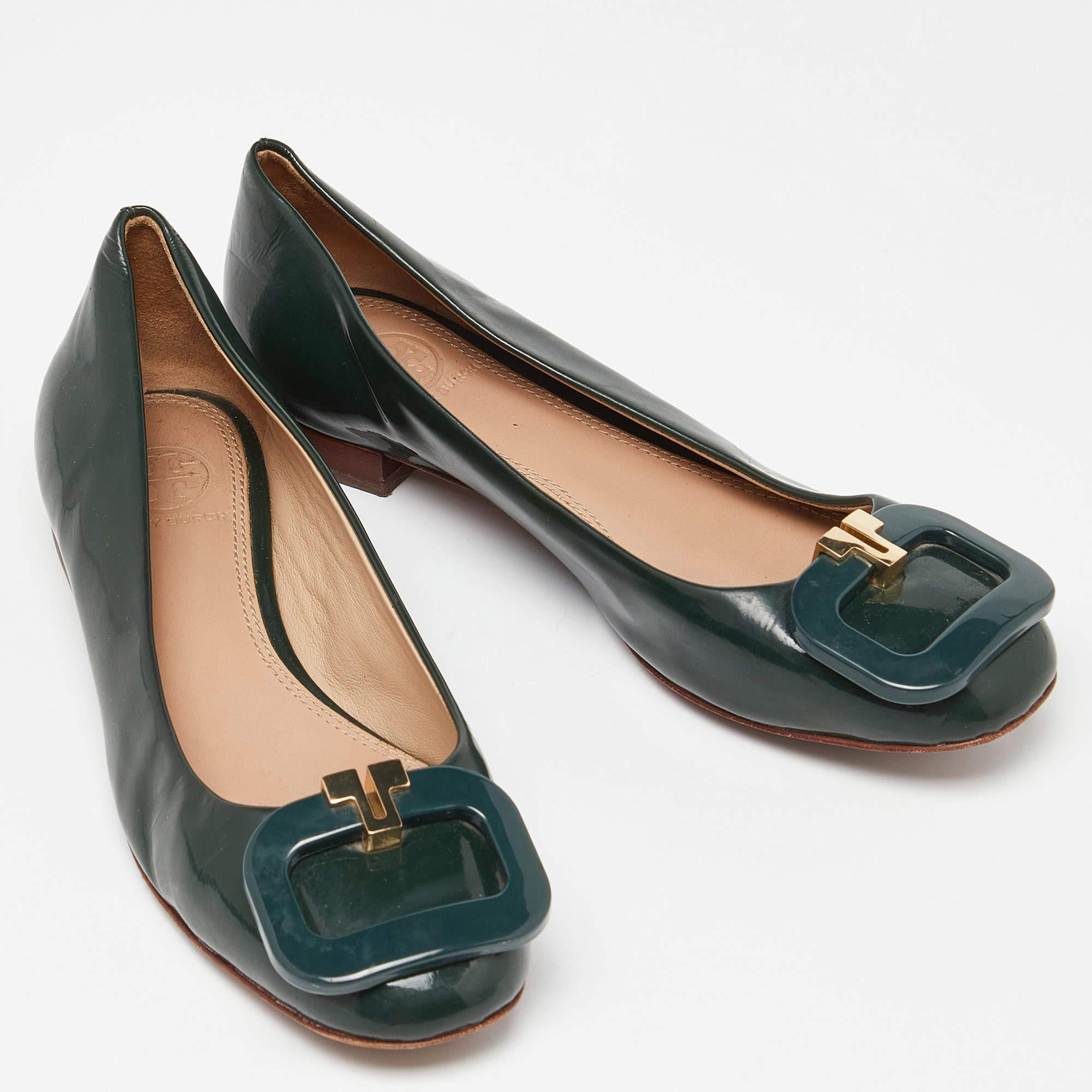 Tory Burch Green Patent Leather Ballet Flats Size 37 In Fair Condition For Sale In Dubai, Al Qouz 2