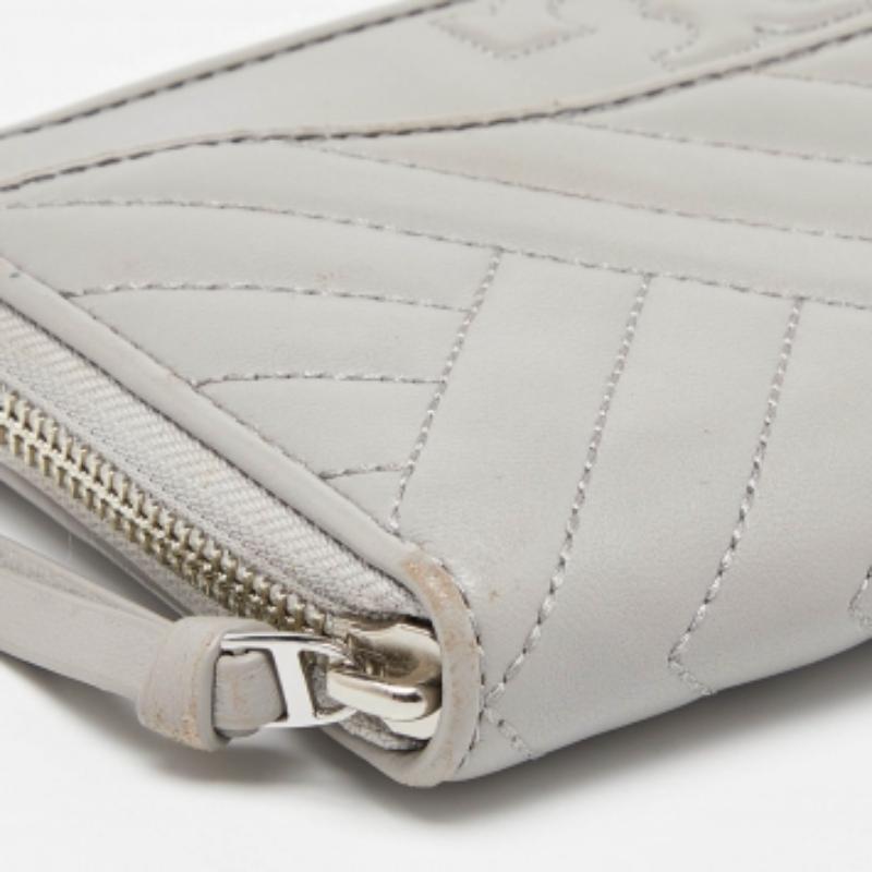 Tory Burch Graues Alexa Continental Brieftasche aus Leder im Angebot 2