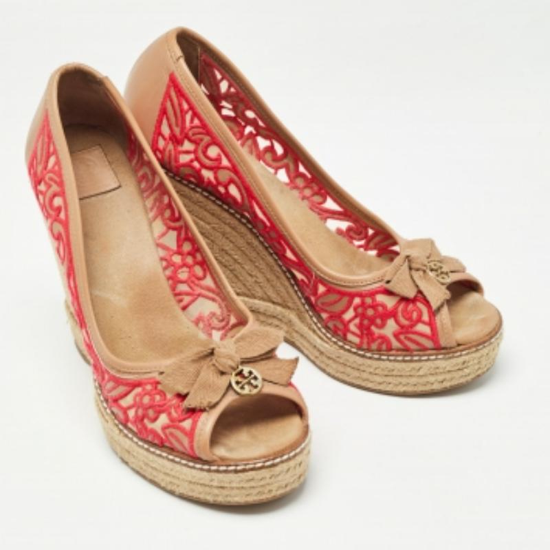 Tory Burch - Espadrille à talons compensés Jackie en cuir et tissu brodé - Taille 37,5 en vente 1
