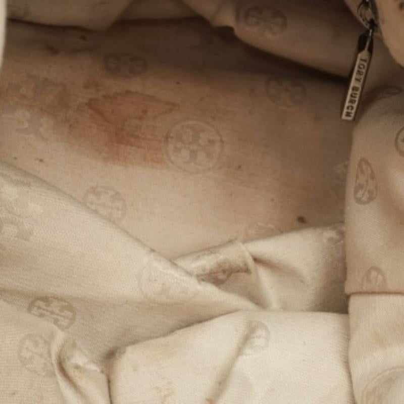 Beige Tory Burch Borsa con nappe in pelle metallica in vendita