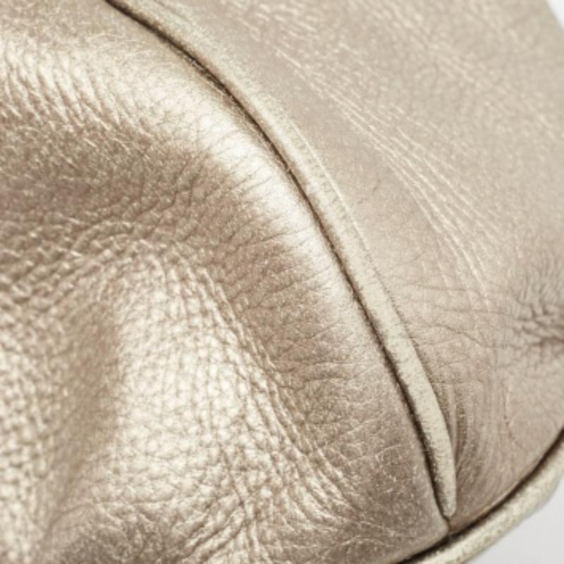 Tory Burch Borsa con nappe in pelle metallica in vendita 3