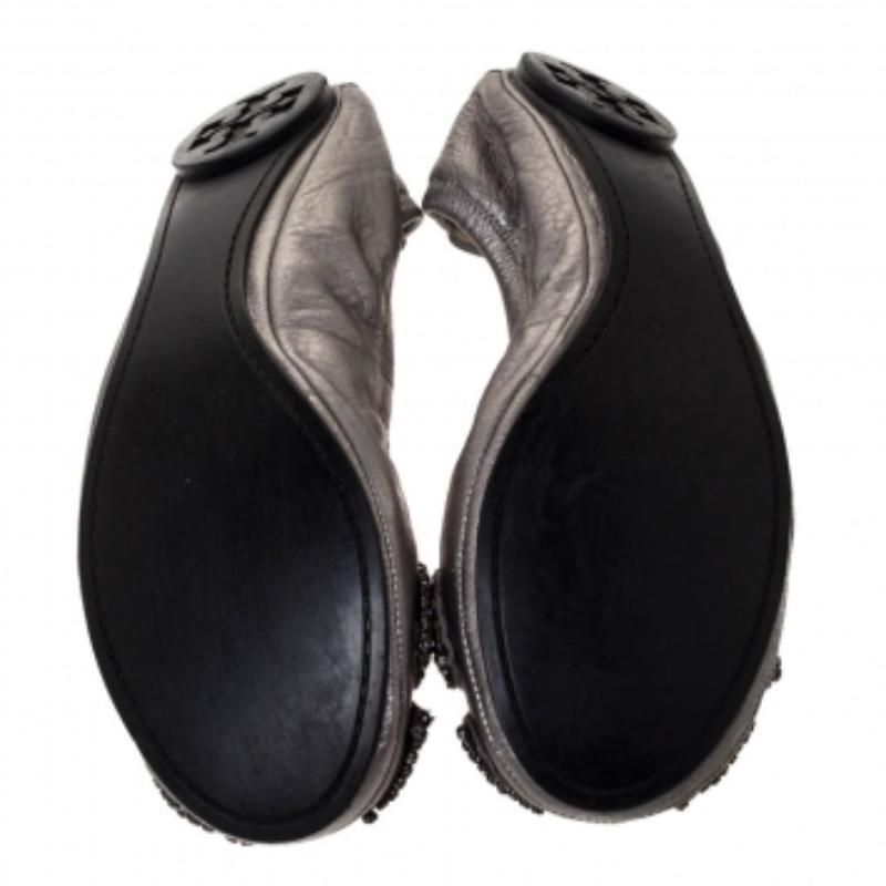 Tory Burch Bailarinas Azalea Scrunch de cuero plateado metalizado talla 38 Plata en venta