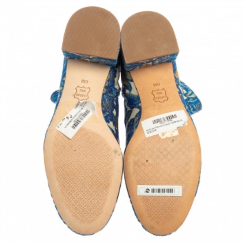 Tory Burch Multicolor Brokat Stoff Block Heel Stiefeletten Größe 36 im Zustand „Hervorragend“ im Angebot in Dubai, Al Qouz 2