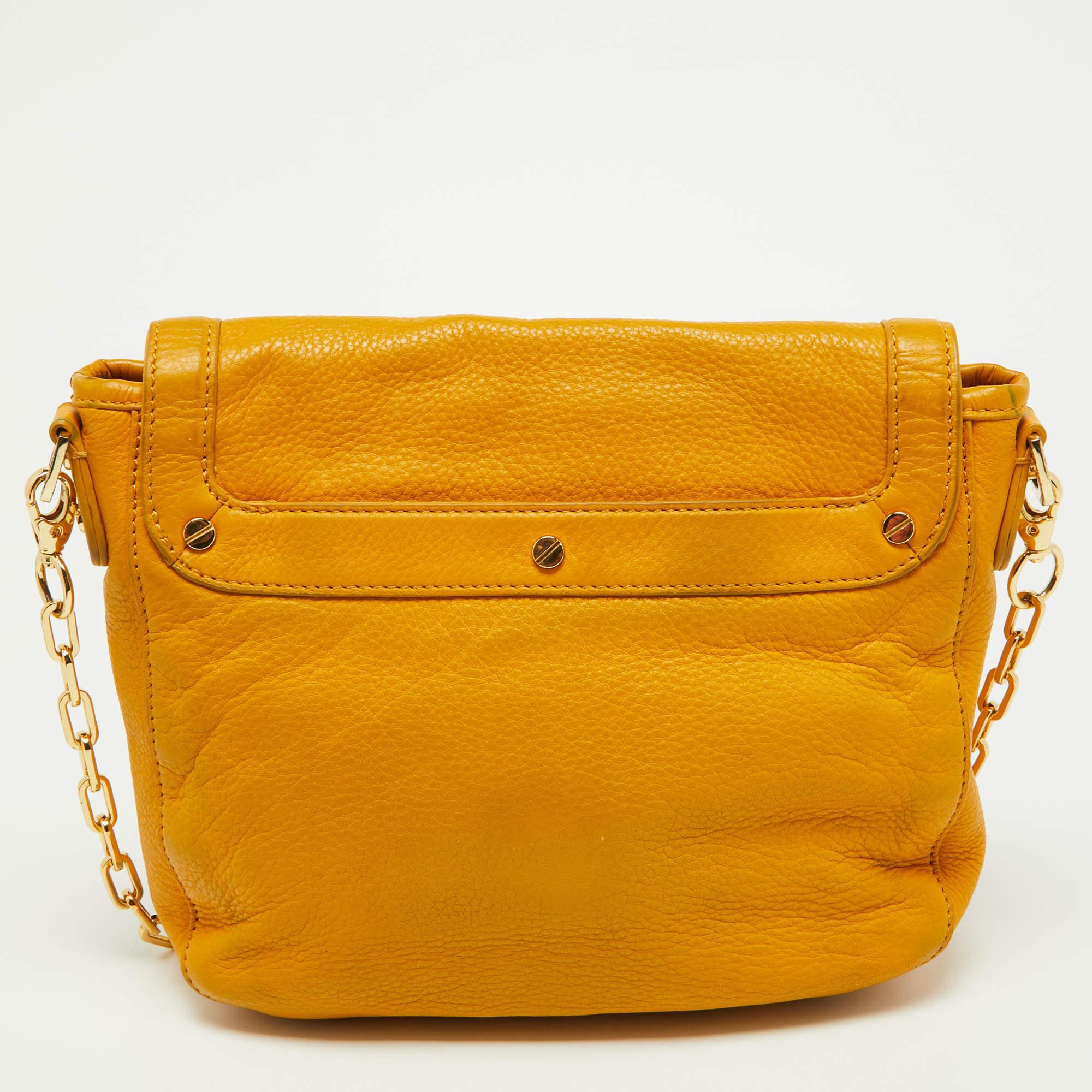 Tory Burch Mustard Leather Amanda Shoulder Bag In Excellent Condition In Dubai, Al Qouz 2