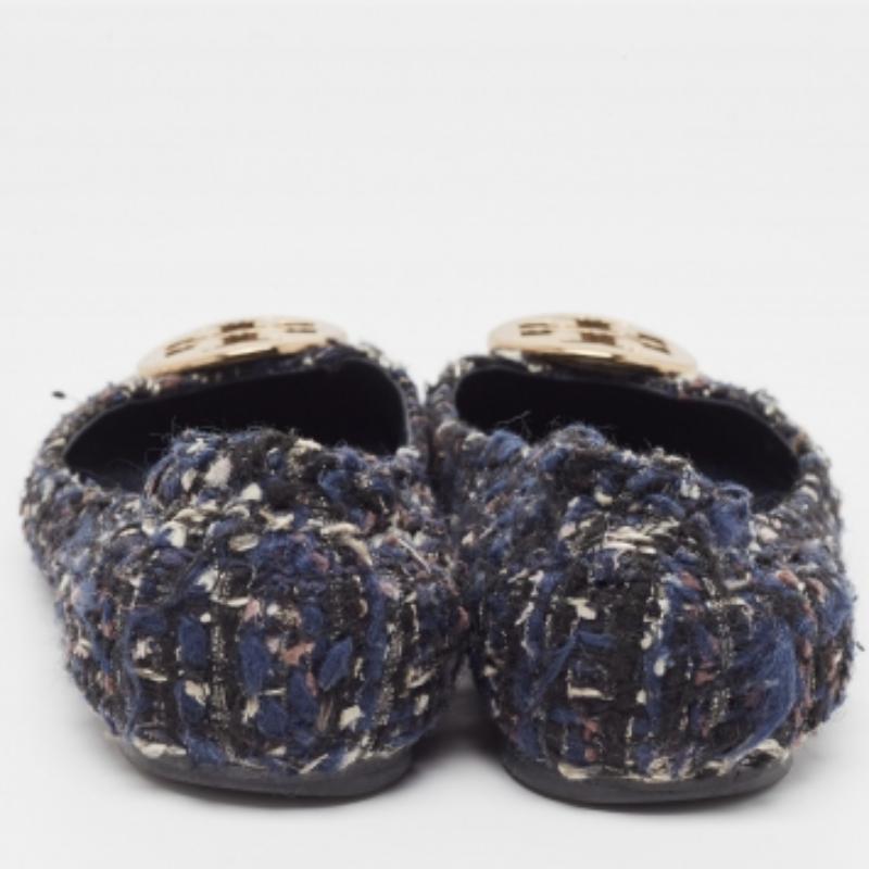 Tory Burch Bailarinas con puntera de punta de cuero y tweed azul marino talla 37.5 en venta 1