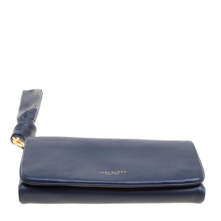 Tory Burch Navy Blue Leather Beau Wristlet For Sale at 1stDibs