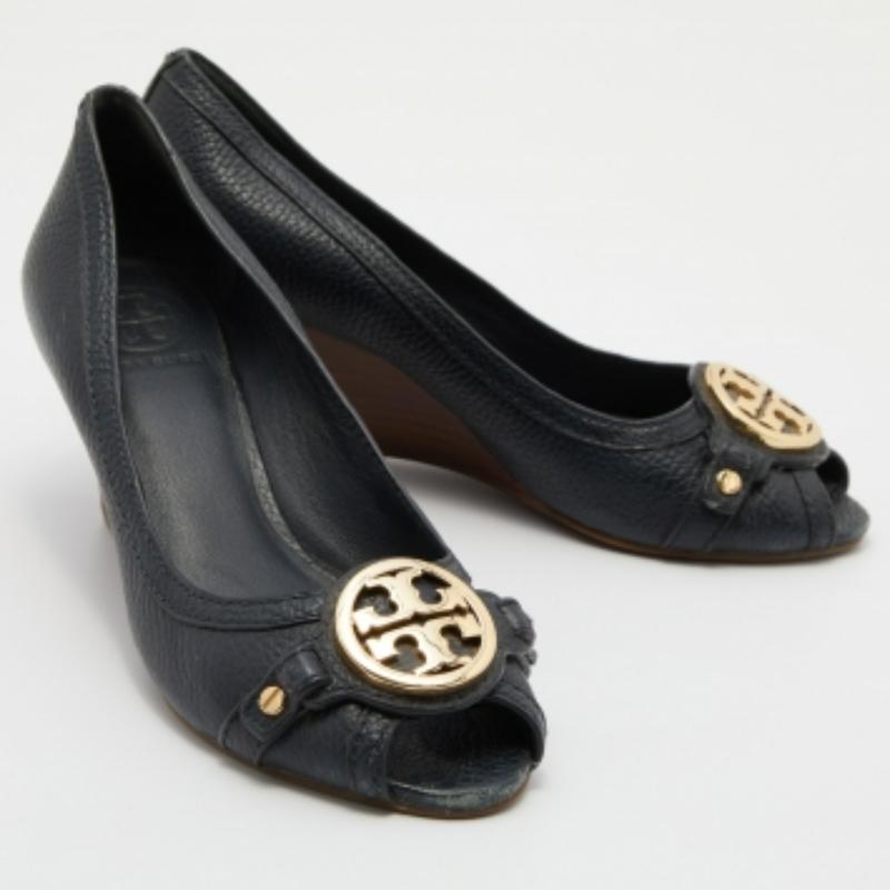 Tory Burch escarpins Leticia à bout ouvert en cuir bleu marine taille 37,5 Pour femmes en vente