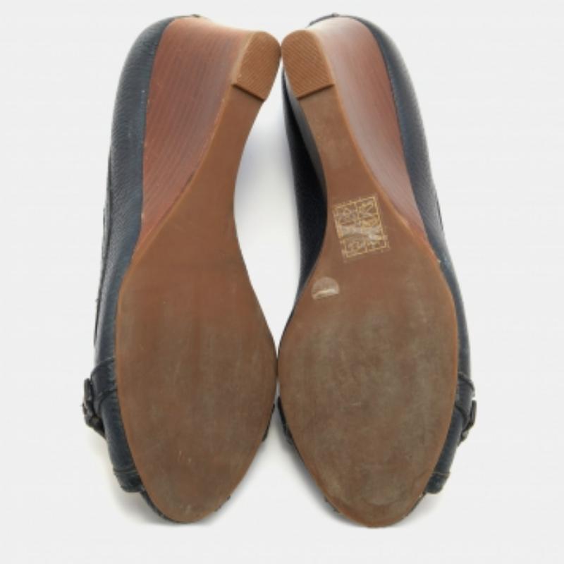 Tory Burch escarpins Leticia à bout ouvert en cuir bleu marine taille 37,5 en vente 2