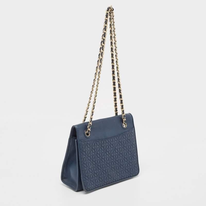 Tory Burch Navy Blue Leather Medium Fleming Shoulder Bag In Good Condition For Sale In Dubai, Al Qouz 2