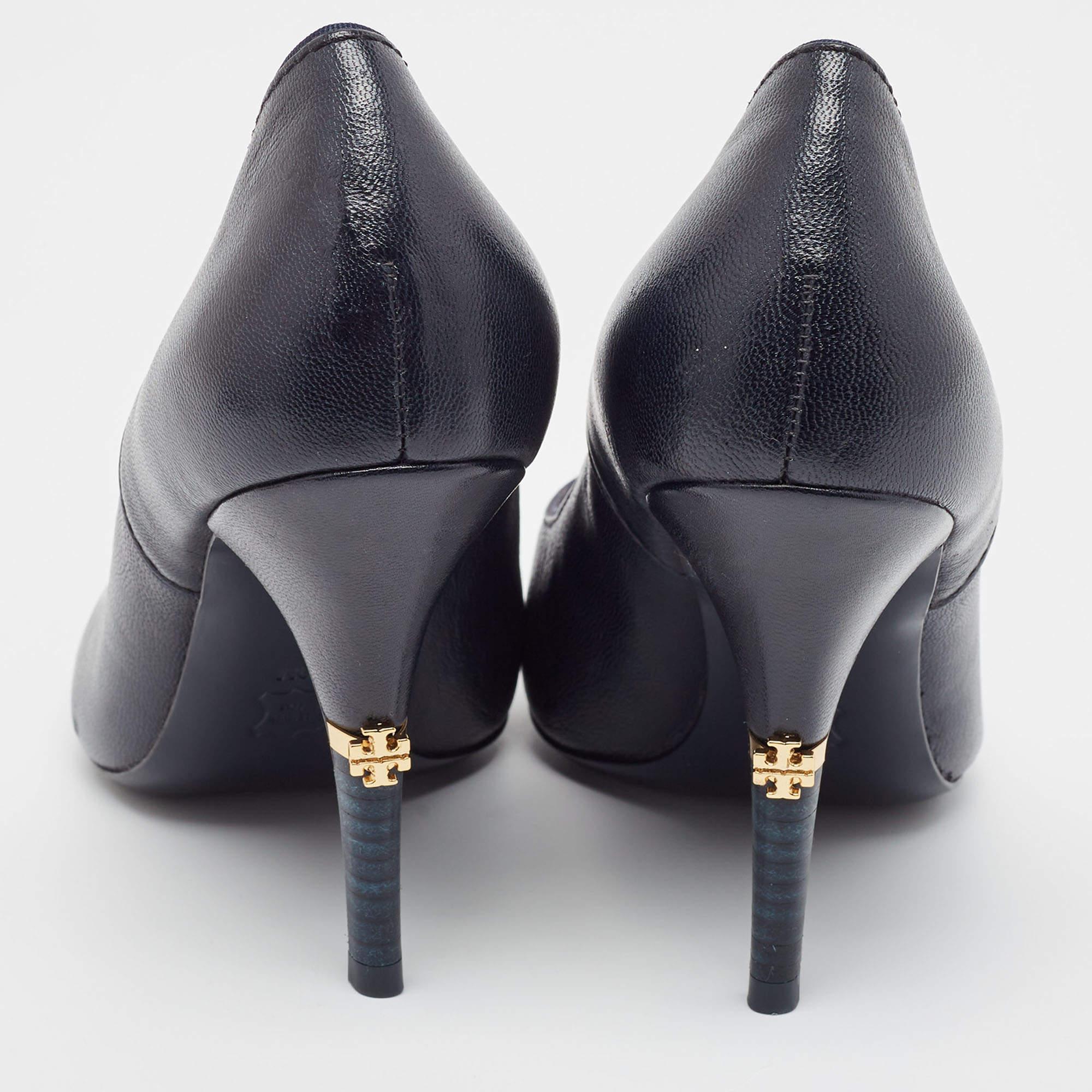 Women's Tory Burch Navy Blue Pointed Toe Pumps Size 40.5 For Sale