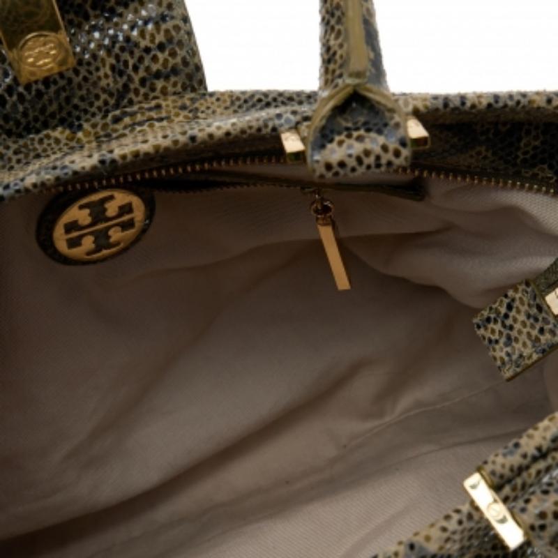 Donna Tory Burch: borsa in pelle goffrata di pitone verde oliva/nera in vendita