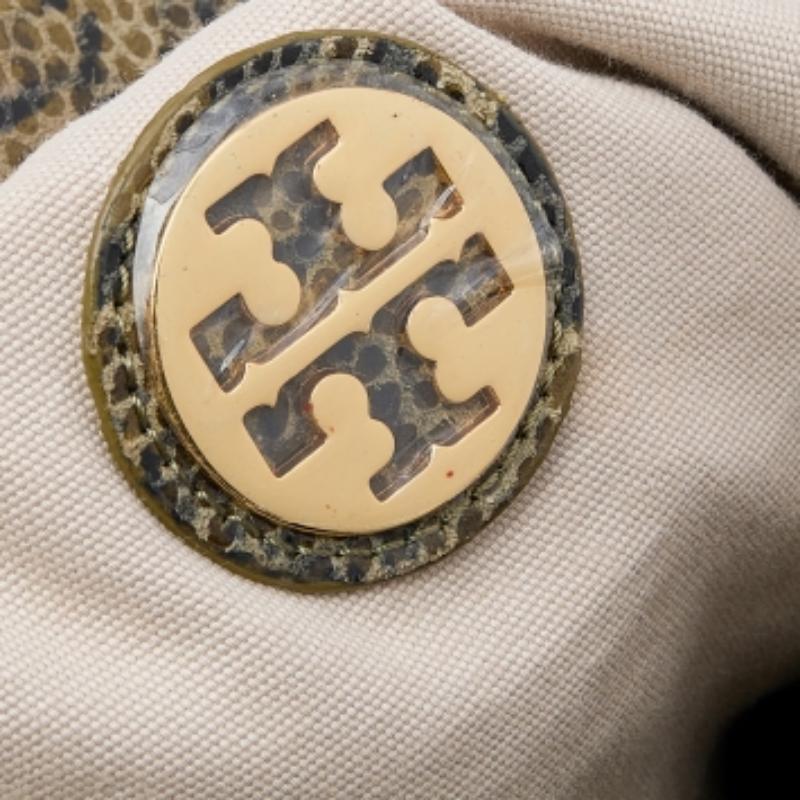 Tory Burch: borsa in pelle goffrata di pitone verde oliva/nera in vendita 4