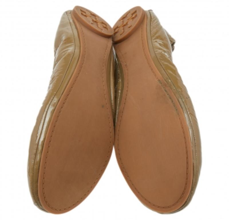 Tory Burch - Ballerines de ballet en cuir verni vert olive, taille 38 1