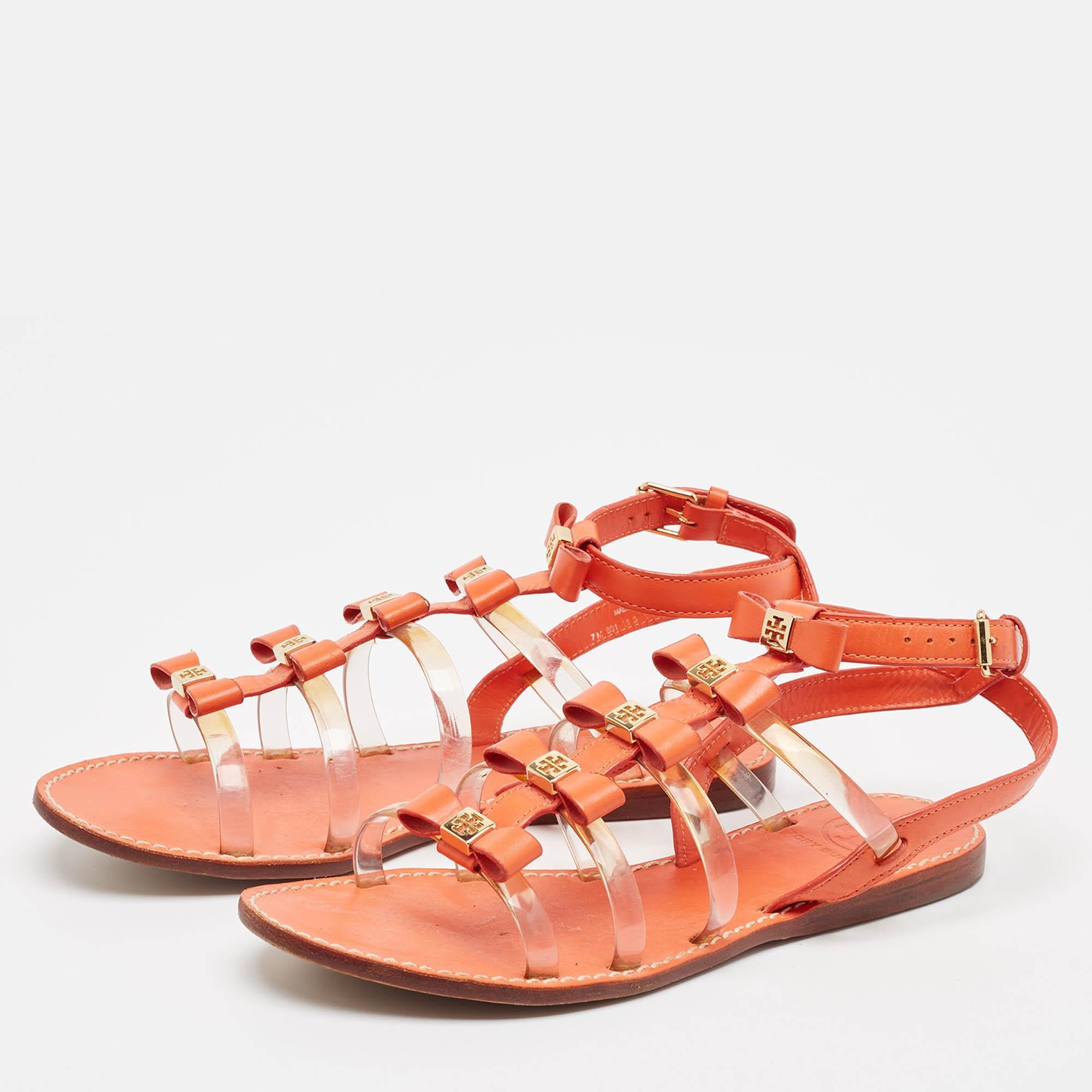 Estas sandalias enmarcarán sus pies de forma elegante. Están fabricados con materiales de calidad y presentan un diseño elegante, plantillas cómodas y tacones resistentes.