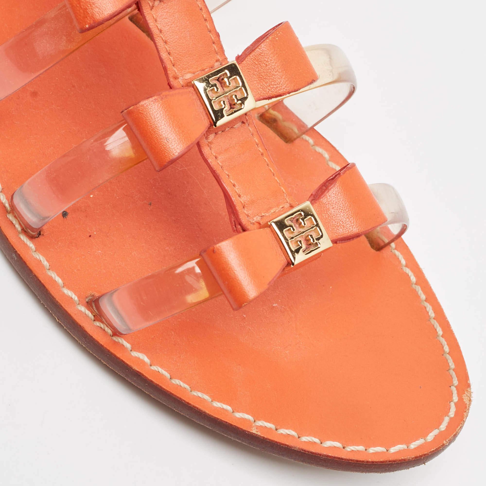 Tory Burch Sandalias planas Kira de piel naranja y PVC talla 37.5 en venta 2