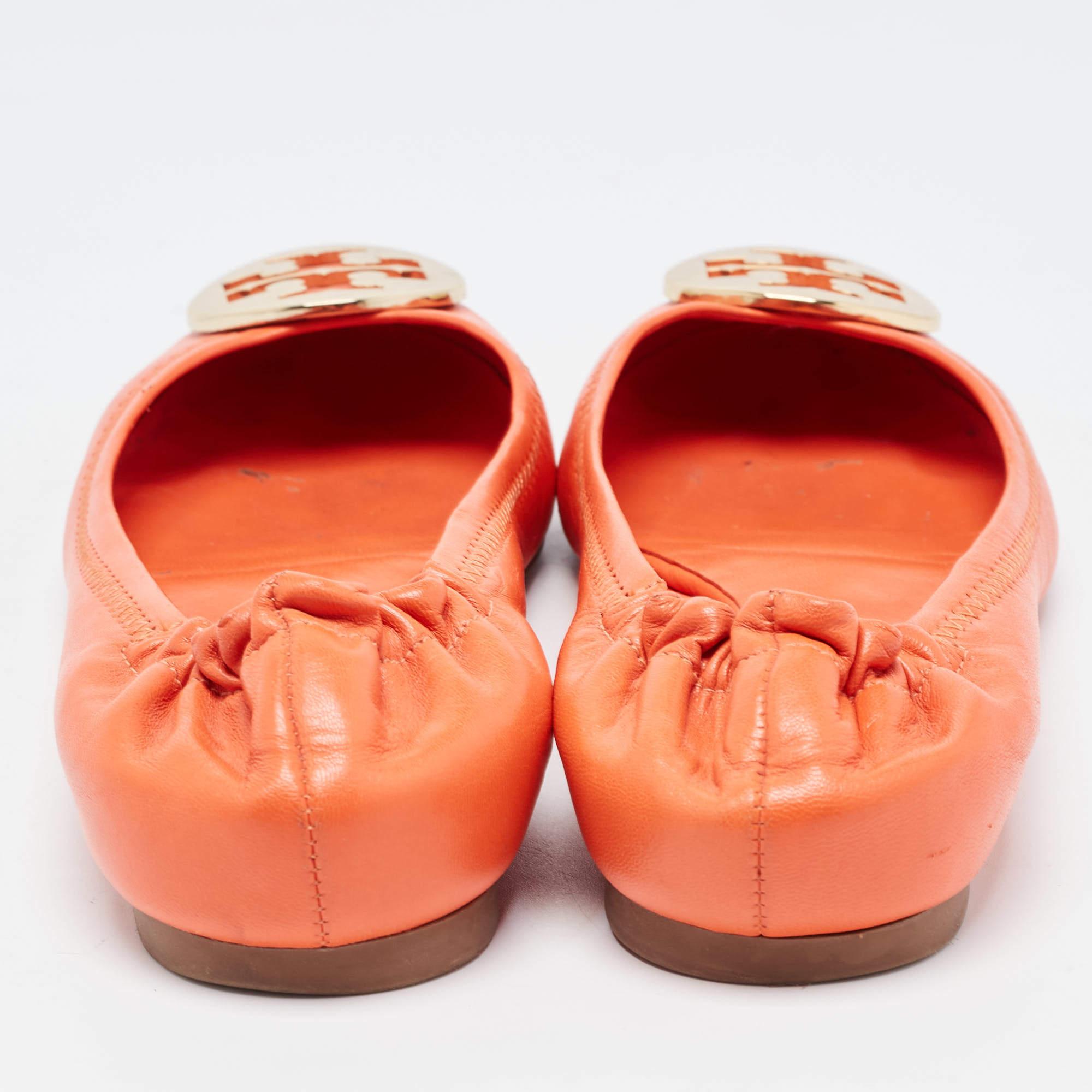 Tory Burch Orange Leather Minnie Scrunch Ballet Flats Size 36.5 For Sale 1