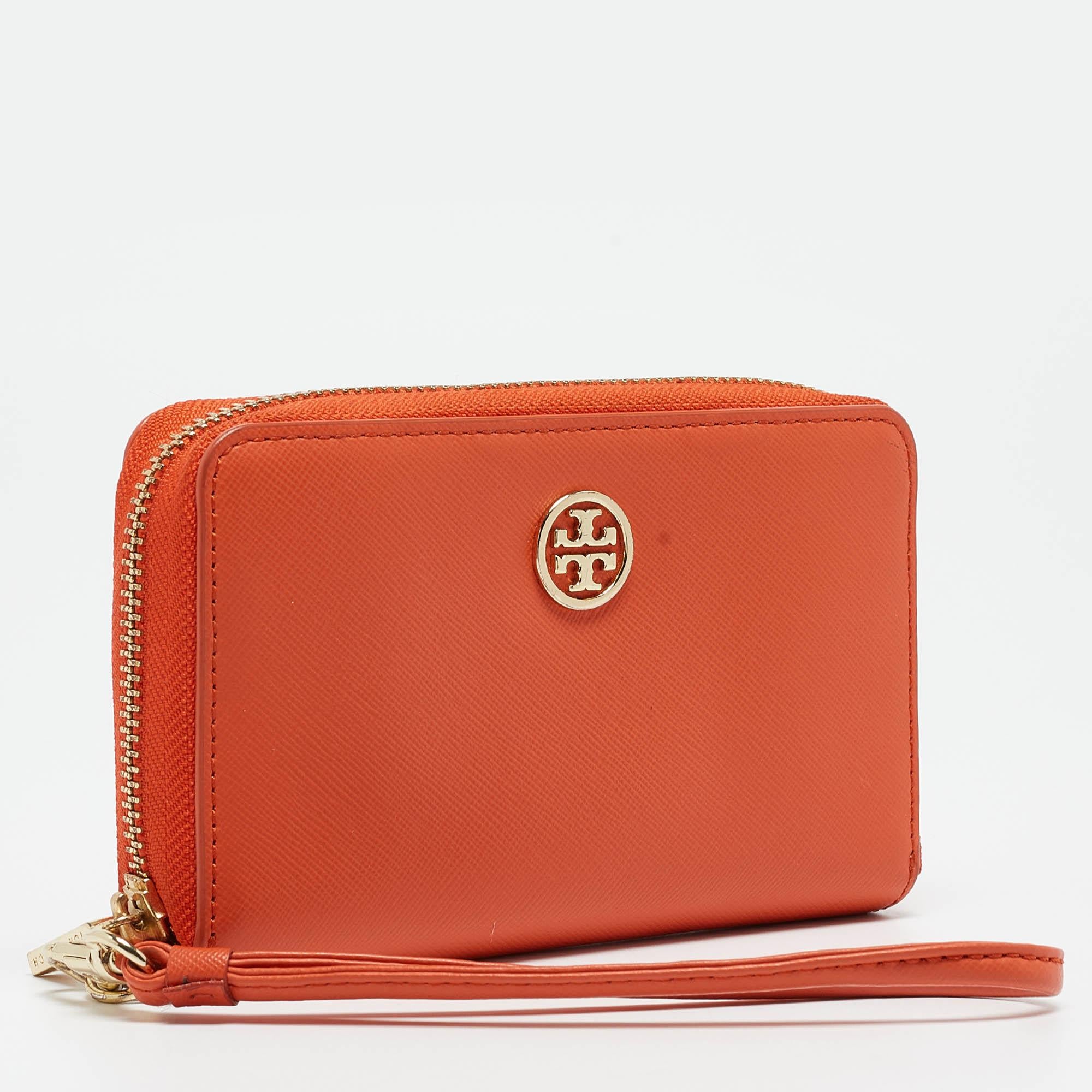 Rouge Tory Burch Orange Leather Robinson Portefeuille à fermeture éclair en vente