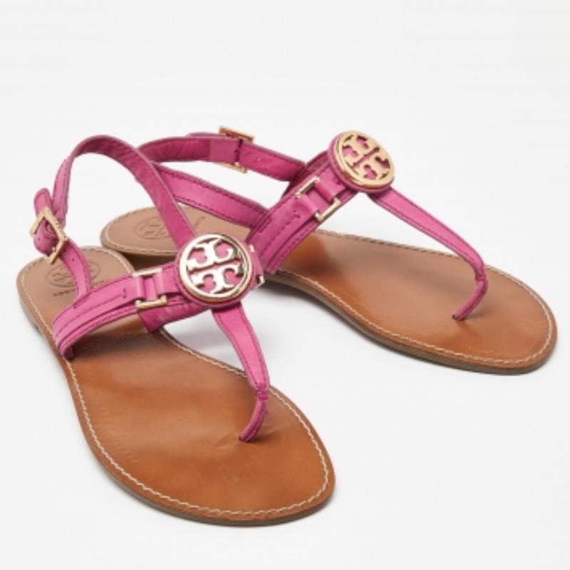 Tory Burch - Sandales plates à bride arrière en cuir rose avec logo, taille 41 Pour femmes en vente