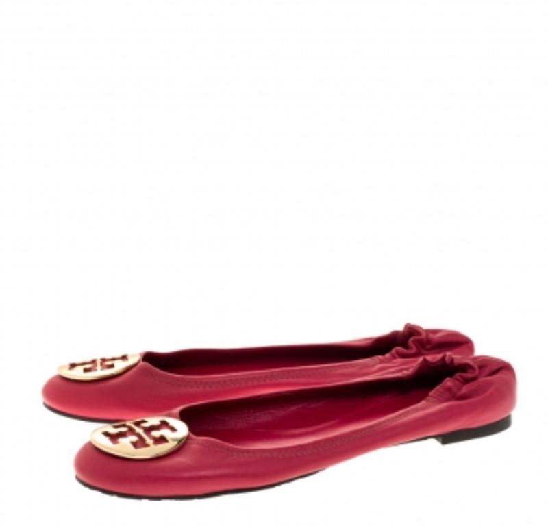 Tory Burch Pink Leather Scrunch Ballet Flats Size 40.5 For Sale 2