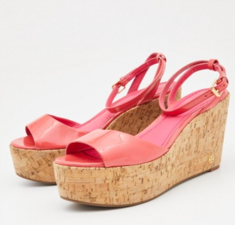 Tory Burch Pink Patent  Leather Dahlia Cork Platform Wedge Sandals Size 38.5 For Sale 4