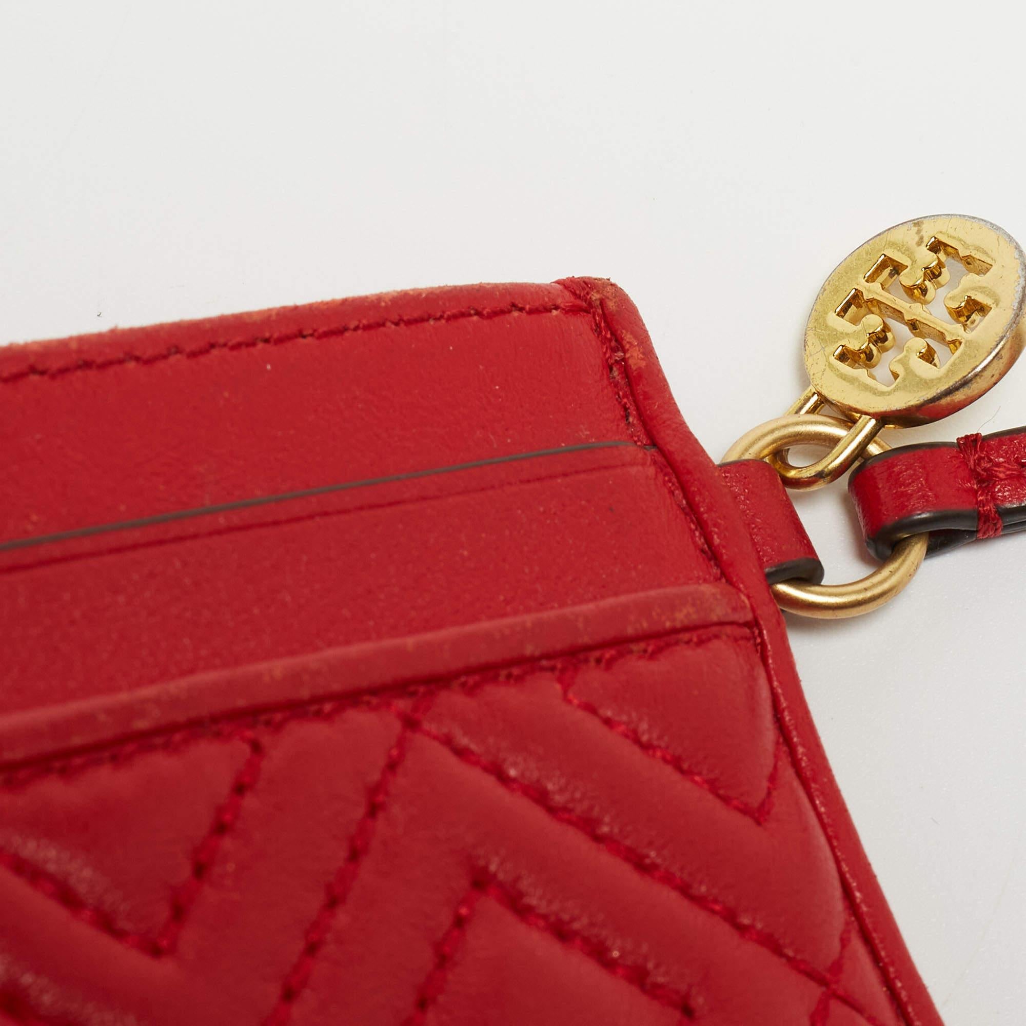 Tory Burch Roter gesteppter Leder-Kartenhalter mit Flechten im Angebot 3